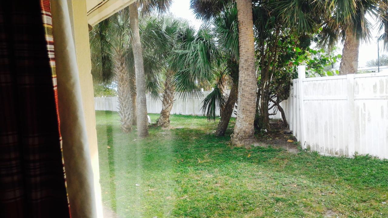 Sunset Inn- Fort Pierce, Fl Dış mekan fotoğraf